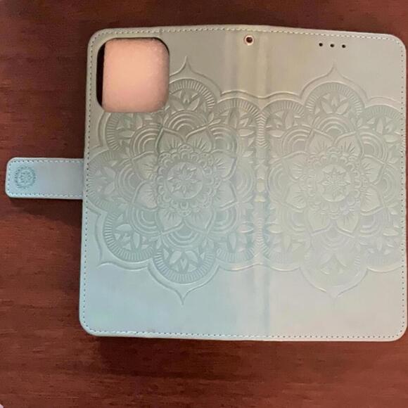 🍁Mint Green Embossed Faux leather Wallet Case - Picture 6 of 6